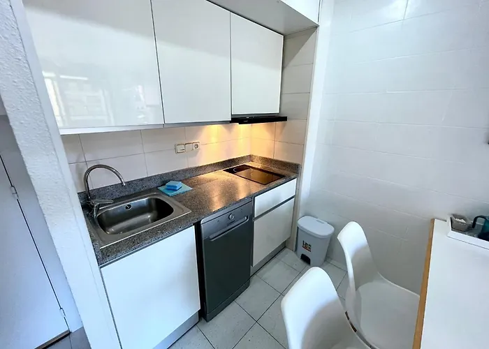 Apartemento Piscina Centro 3 Min Playa Апартаменты *