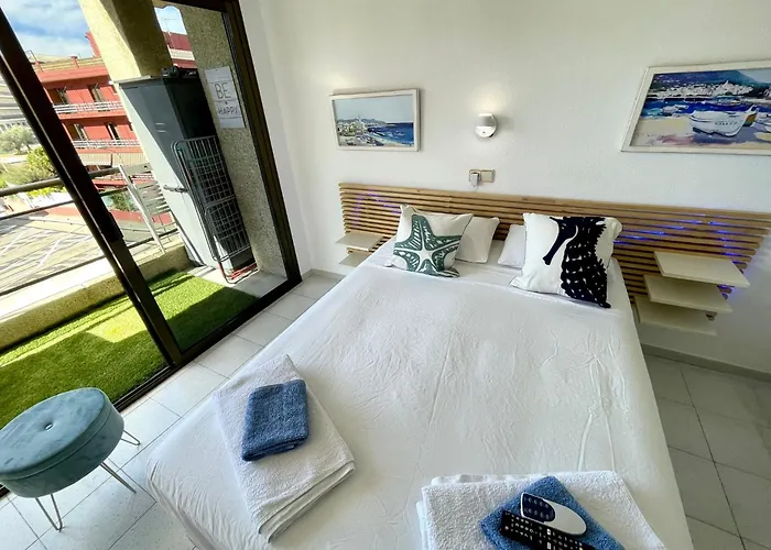 Apartemento Piscina Centro 3 Min Playa דירה קאללה